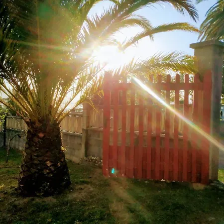 Casa En La Playa De Area Con Finca Privada Viveiro Zewnętrze zdjęcie